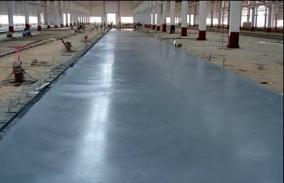 青島黃島區(qū)金剛砂地坪的厚度選擇與山東金剛砂地坪覆蓋養(yǎng)護(hù)方法——亞斯特地坪工程的專業(yè)實踐